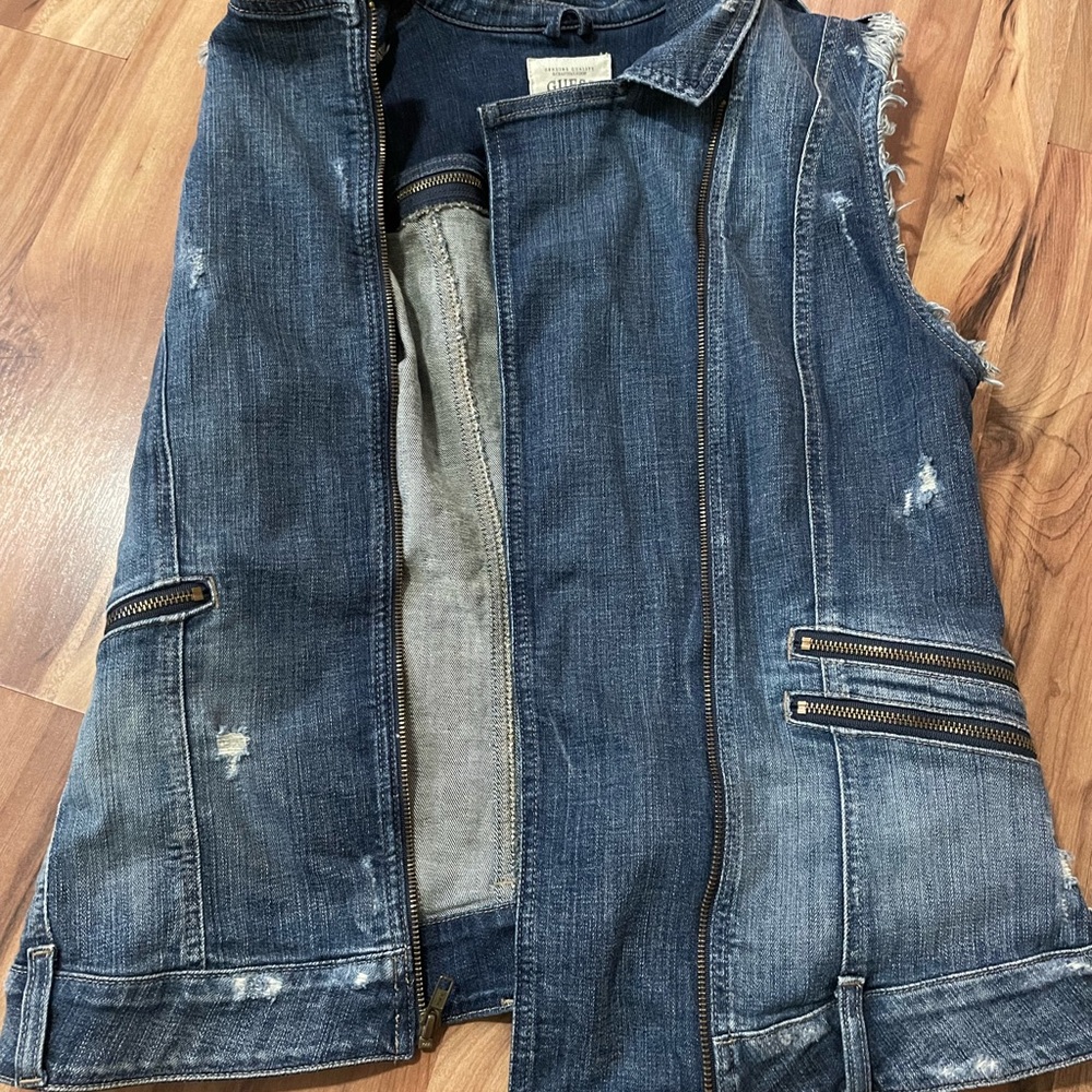 GUESS asymmetrical Denim Jean Vest/Shirt Mila Denim Moto  Blue Jean Size Med - Picture 7 of 9